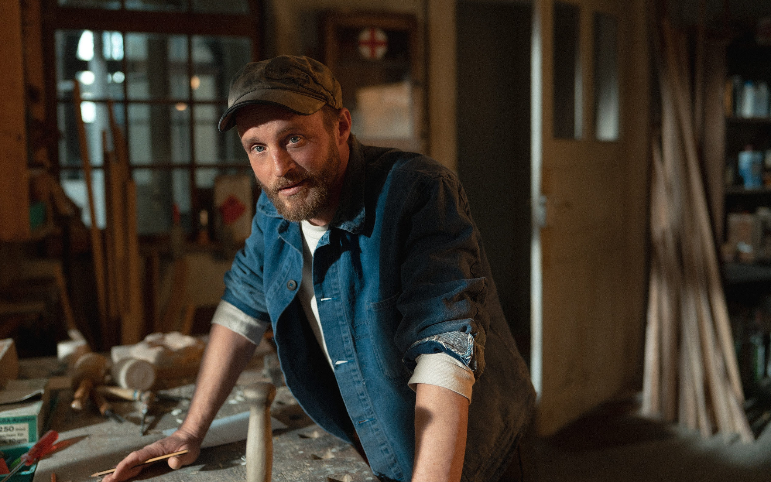 Florian Brückner am Set von „Neue Geschichten vom Pumuckl“ in München (Foto: RTL / Luis Zeno Kuhn)